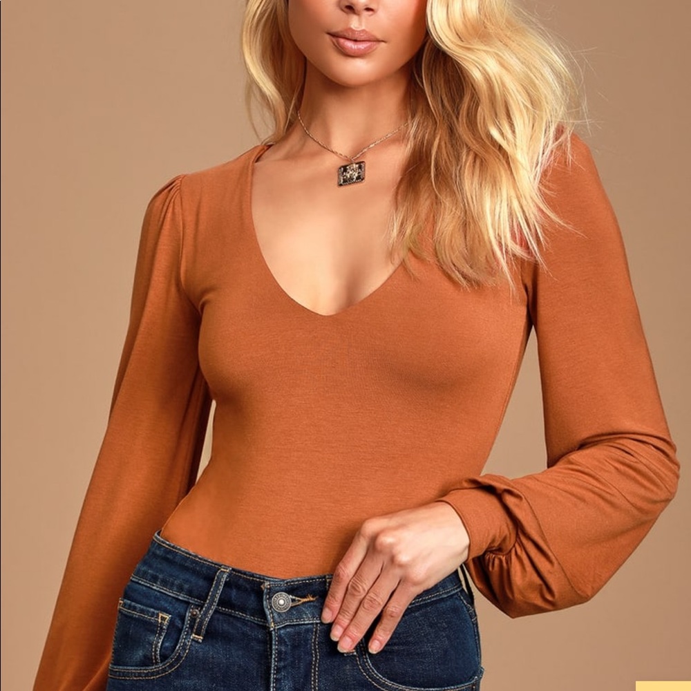 Lulu’s Rust Orange Balloon Sleeve Bodysuit